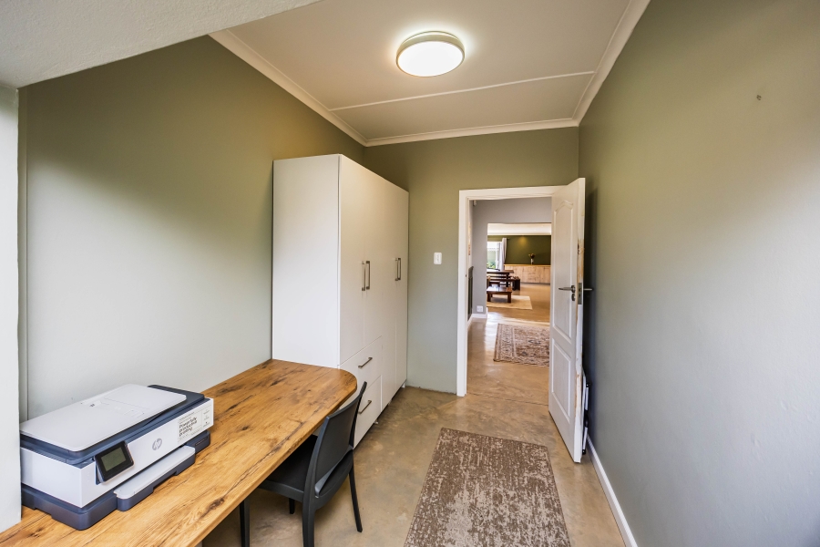 4 Bedroom Property for Sale in Beacon Bay Eastern Cape